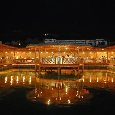 Karma Porto Paros Naousa (Paros)